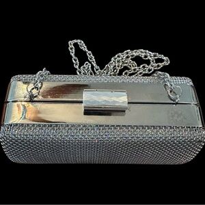 Glamorous Silver Rhinestone Clutch Purse with Crystal Clasp and Silver Chain